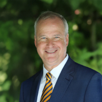 Malcolm L. MacGregor Lawyer