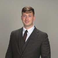 Kurt Thalwitzer is a litigation lawyer in Dinsmore's Orlando office.