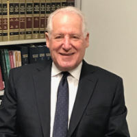 Kenneth R Kenneth Lawyer